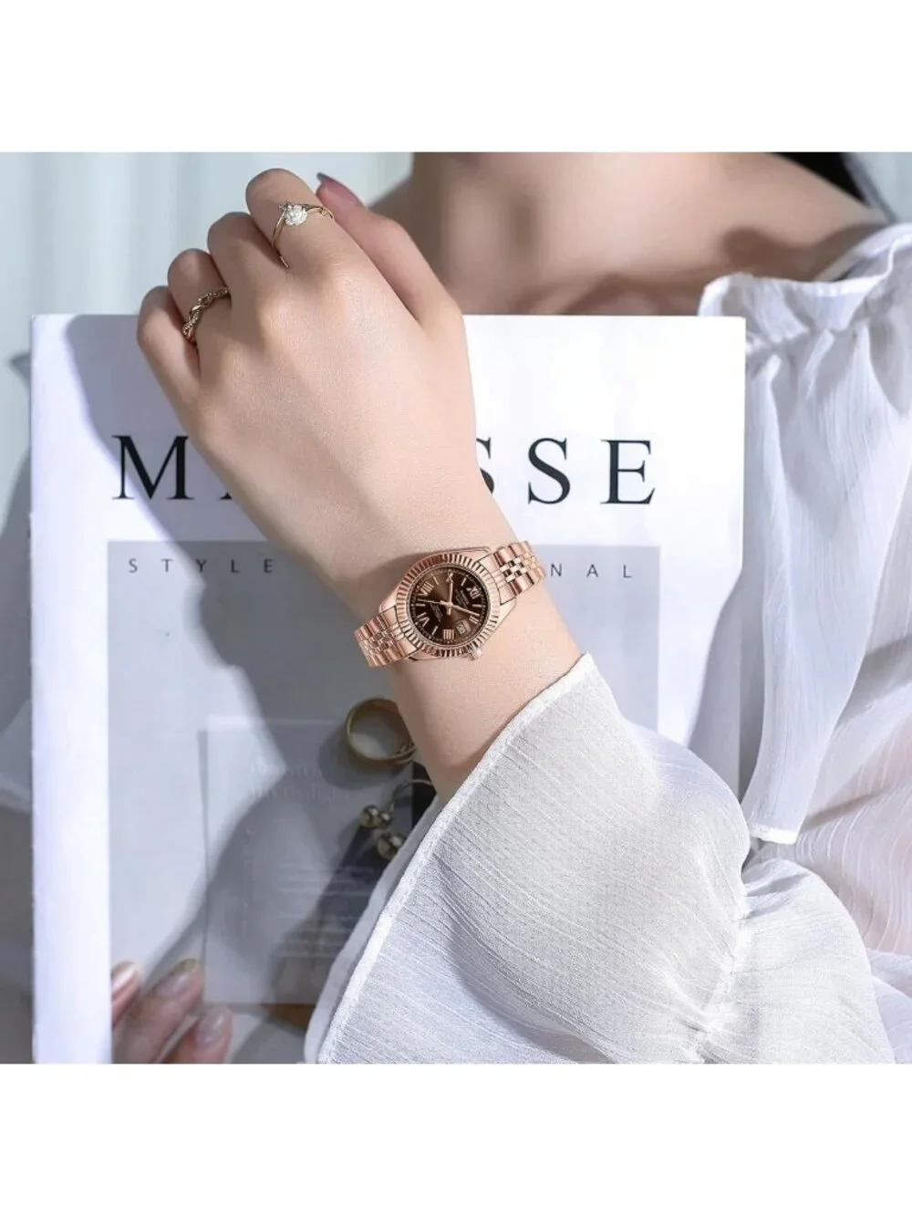 Elegant Women's Analog Quartz Watch - Gold & Silver Stainless Steel, Waterproof